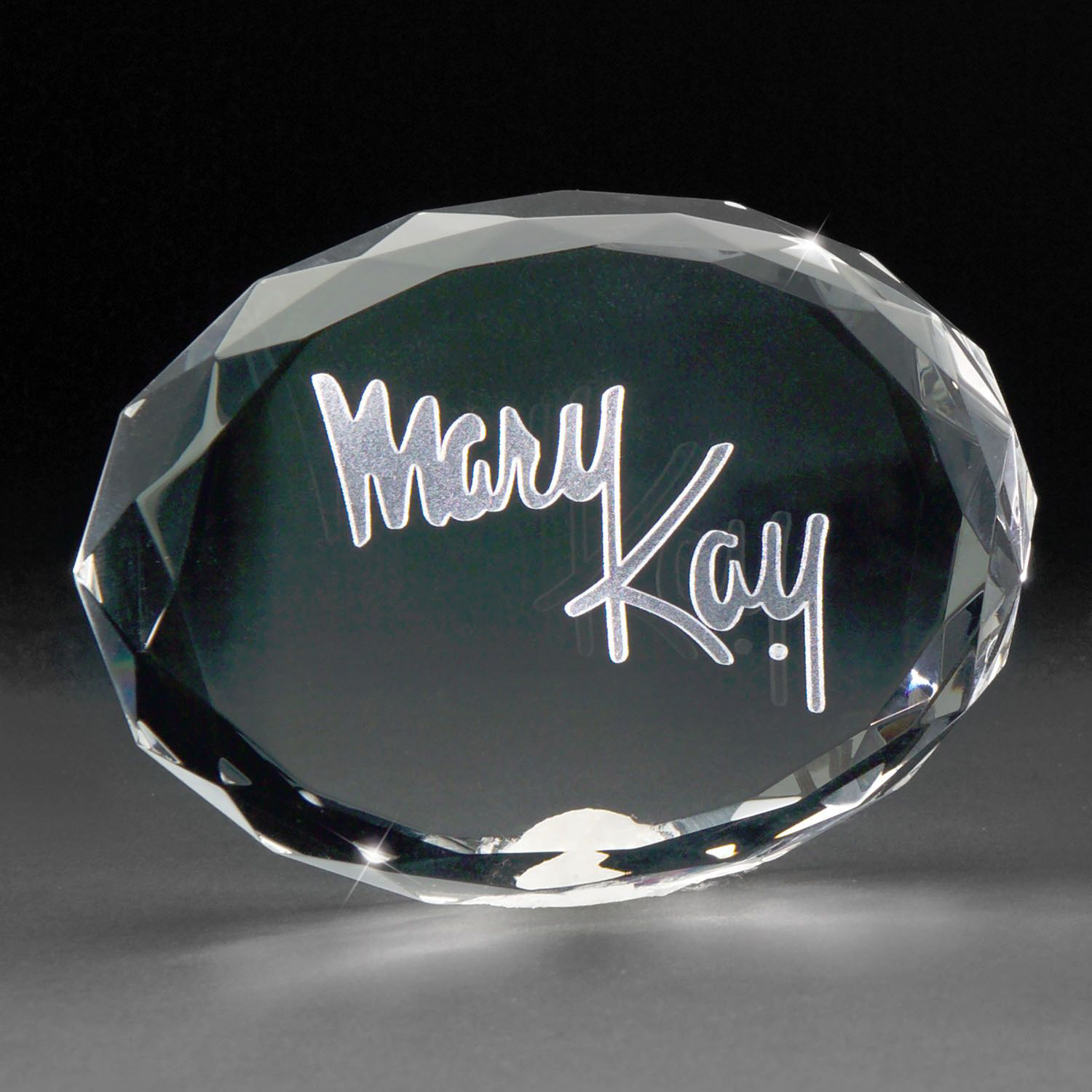 3D Crystal Oval Paperweight